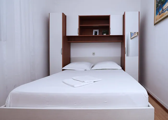 Flamingo Daire Makarska