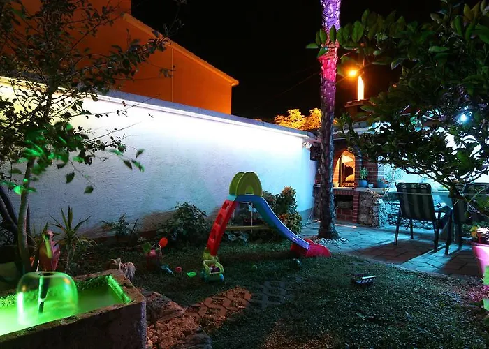 Flamingo Daire Makarska