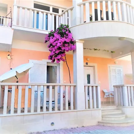 Flamingo * Макарска