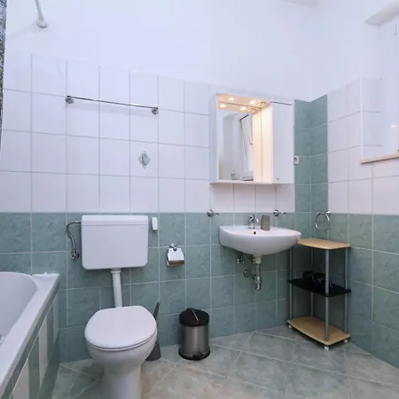 Flamingo Макарска