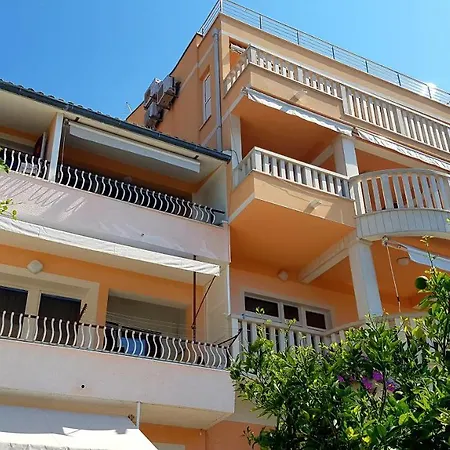 Flamingo Apartman Makarska